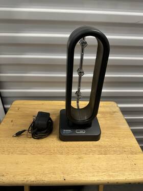 384438 Brookstone Ionic Rare Air Purifier And Smoke Cleaner