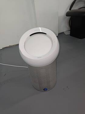 275862-01 Dyson Pure Cool Me Personal Purifying Fan - White Used Tested. With Remote