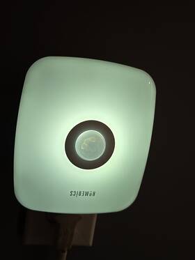 Ap-p25-tp Homedics Homedicstotal Clean Plug-in Air Sanitizer Wall Outlet Uvc Purifiers