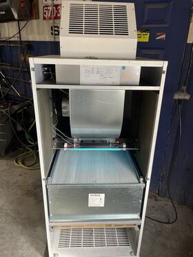 272000-002uv Johnson Controls Isoclean Uv And Hepa Air Purifier Cm Machine 1 700cfm 700 Sq