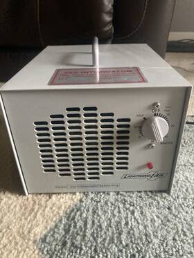 La-31c-11-us Lightning Air Ionizer Ozone Generator Model