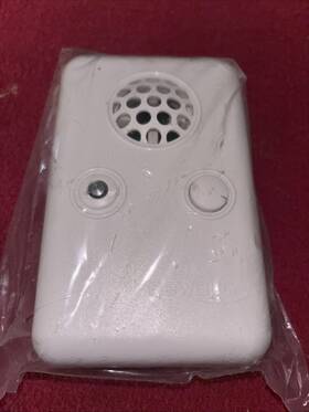 Newaire 007116 Ozone Plug-in Room Purification Deodorizer Compact White 0204 Fl