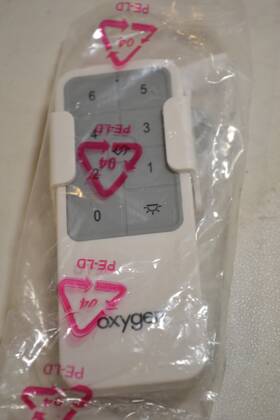 W02u17-03-05 Oxygen Remote Control