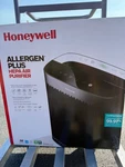 Honeywell HPA5200B Insight Hepa Tower Air Purifier - Black. Fixed Price $150.00.