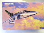 Hasegawa 1:72 Scale Panavia Tornado MK.3 Royal Air Force Model Kit #04031:1600. Fixed Price $42.87.