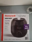 Honeywell - 0.5 Gal Mini Mist Cool Humidifier Black. Read Discription!!!!!. Fixed Price $39.95.