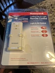 Honeywell Ceiling Fan & Light Remote Control Universal Smartsync 40009 0374117. Fixed Price $25.00.