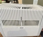 Venta LW45 Tabletop Evaporative Humidifier Air Purifier White Plastic Large Room. Fixed Price $80.00.